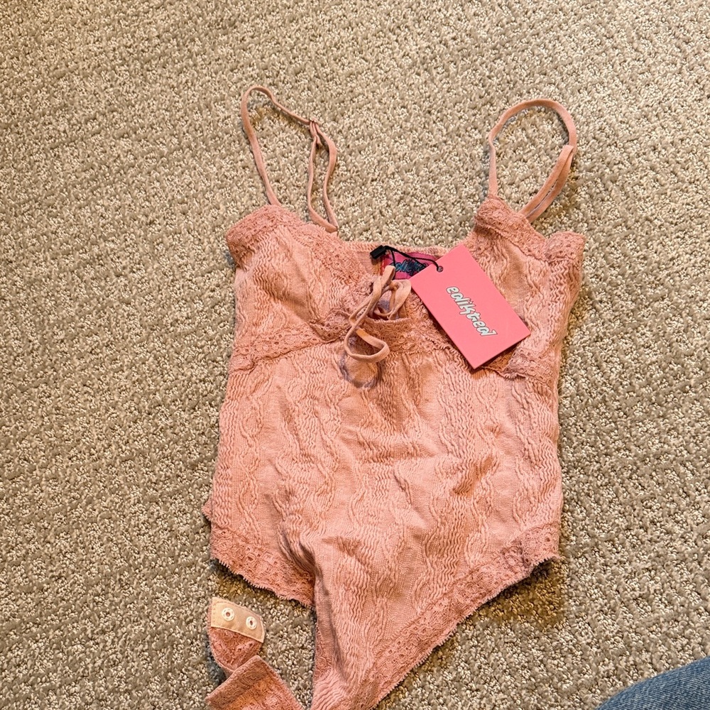 NWT Edikted XS Lace Bodysuit